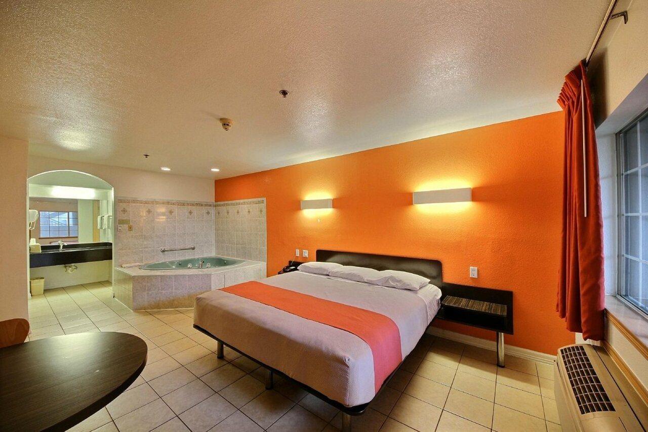 Motel 6-Edinburg, Tx Eksteriør billede