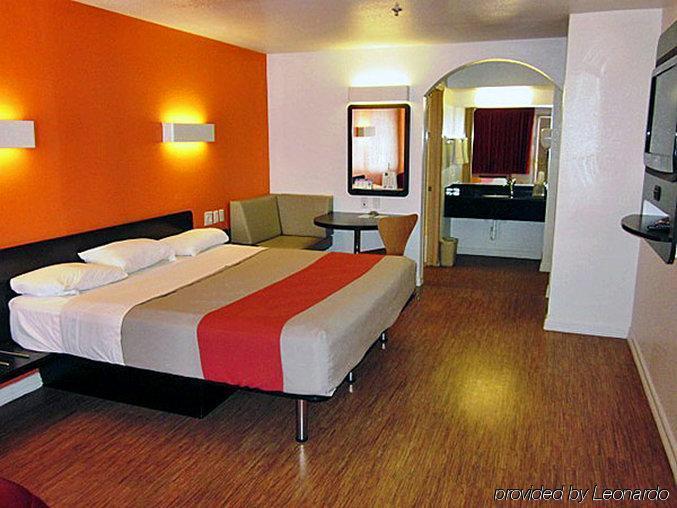 Motel 6-Edinburg, Tx Eksteriør billede
