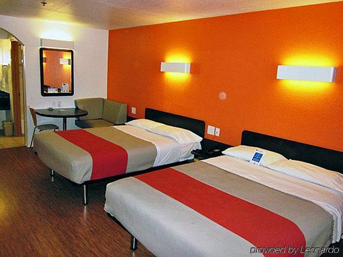 Motel 6-Edinburg, Tx Eksteriør billede